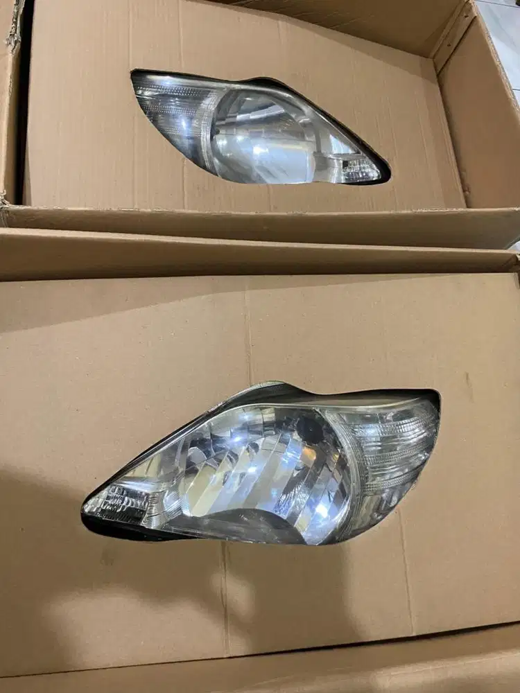 Headlamp Lampu Innova Facelift