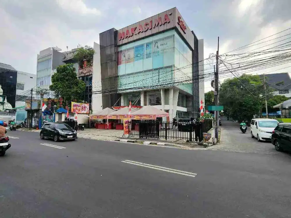 For Sale
Gedung Komersil 4 Lantai 
Kebayoran Baru Jakarta Selatan

Posisi hook
Hadap timur, hook utara
Area komersil dan premium
Jalan lebar, lokasi strategis

Luas tanah 420 m2
Luas bangunan 800 m2
Layout lapang
Ruang kantor (staff) 2
Resepsionis
Ruang s