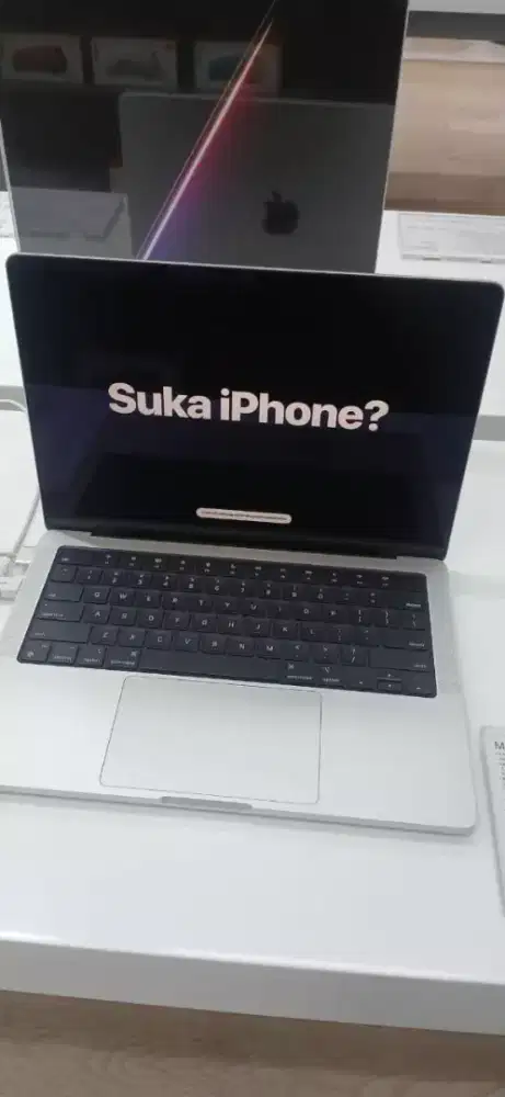 MACBOOK PRO CPU 14-CORE (14 INCH) 1 TB