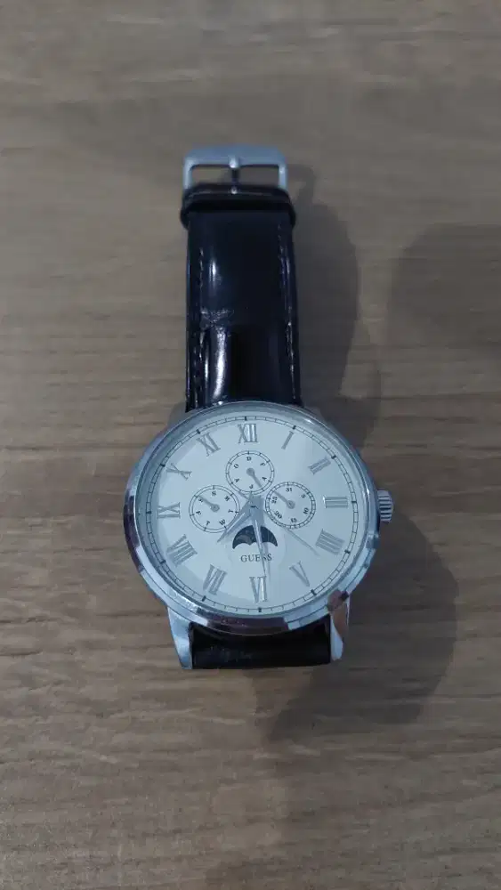 Jam tangan guess original strap kulit hitam