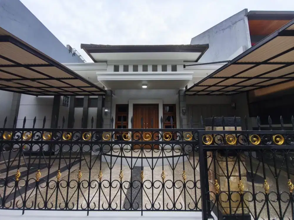 JUAL MURAH BANGET Rumah nyaman cantik siap huni di Singgasana Pradana, Bandung