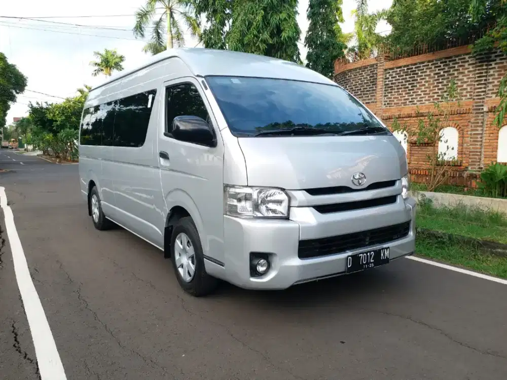 TOYOTA HIACE COMMUTER 2.5L M/T 2020 NIK 2020 ORIGINAL 16 SEAT