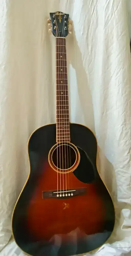 Vintage Gitar Accoustic Hofner
