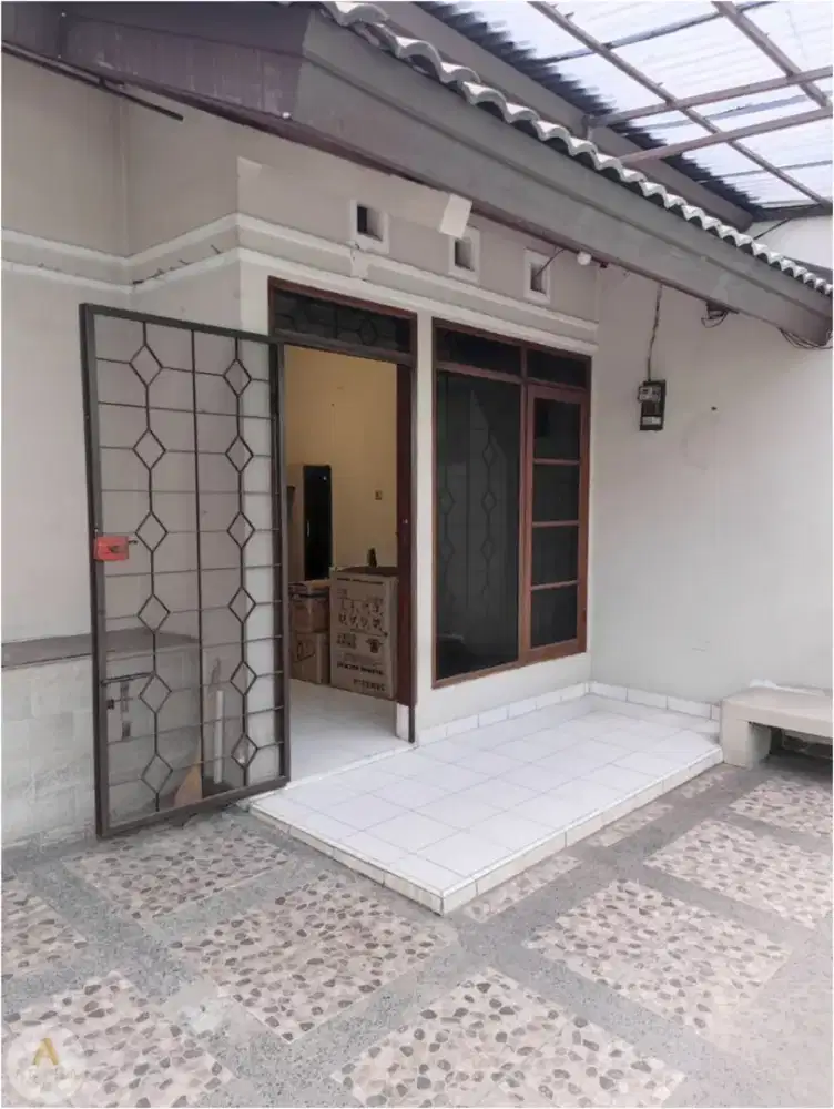 Rumah di kopo indah satu lantai siap huni dekat ke tol