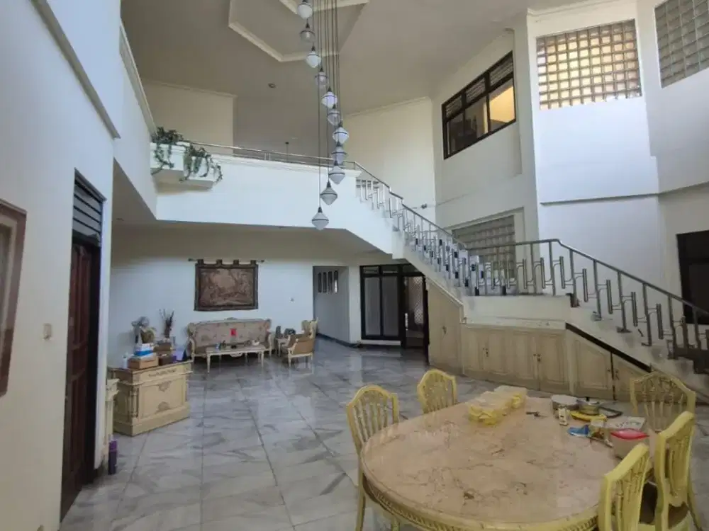 RUMAH MEWAH DI DHARMAHUSADA SIAP HUNI, BISA KPR