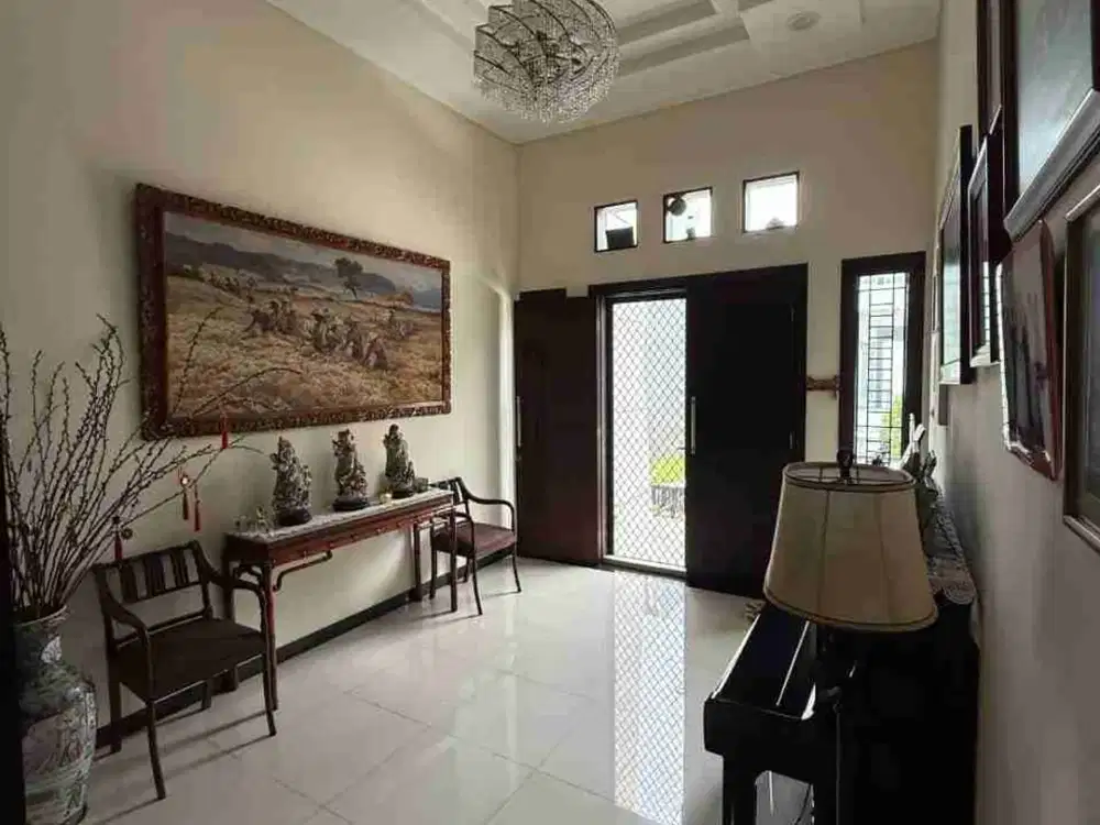 Rumah Manyar Pik Rapih Siap Huni Lokasi Bagus