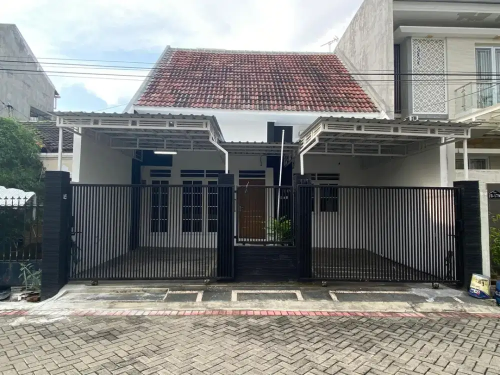 JUAL RUMAH BARU RENOV MANYAR JAYA LOKASI STRATEGIS TENGAH KOTA DKT NGINDEN NGANGGEL