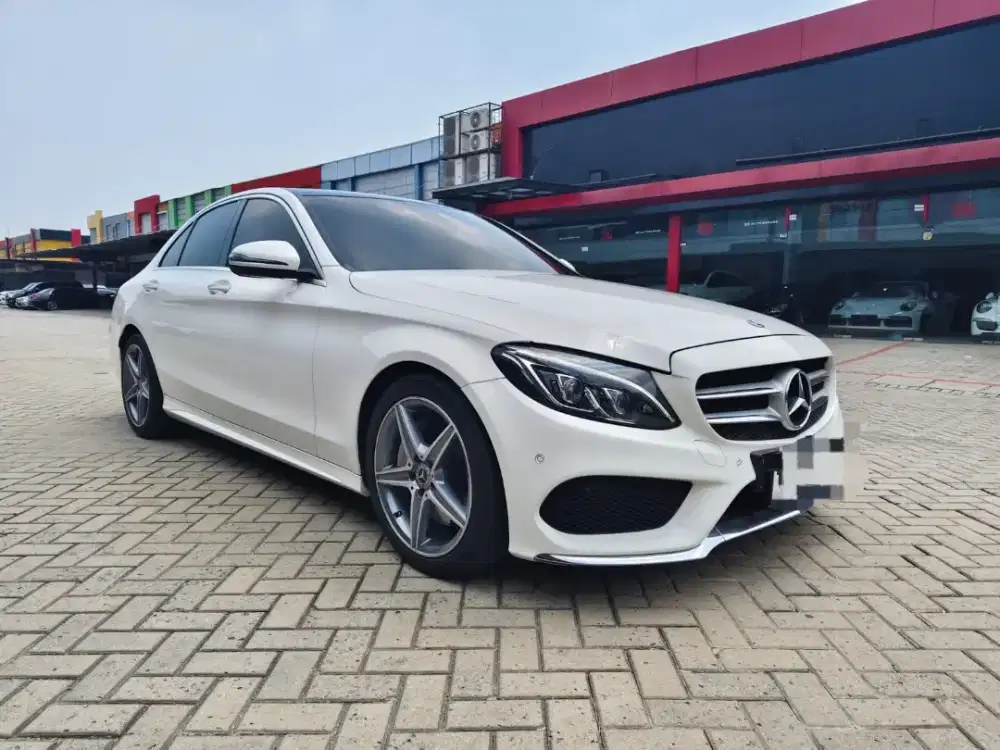 MERCY C300 AMG (W205) AT 2019 WHITE ON BLACK VERY GOOD CONDITION SUPER