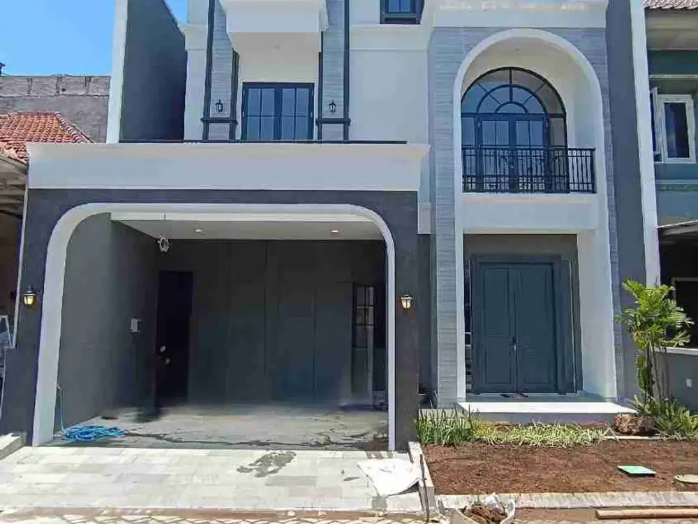 Rumah Modern American Style di Citraland 3 Lantai KOndisi Baru Siap Huni