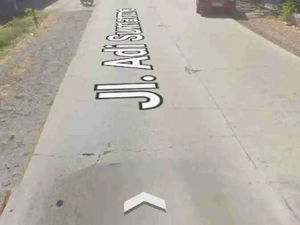 Tanah Dijua DiPinggir jln Adisumarmo Klodran Colomadu