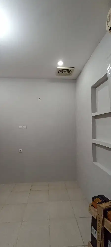 KOST PUSAT KOTA - KEMAYORAN BARAT- Dekat Stasion KAI Kemayoran