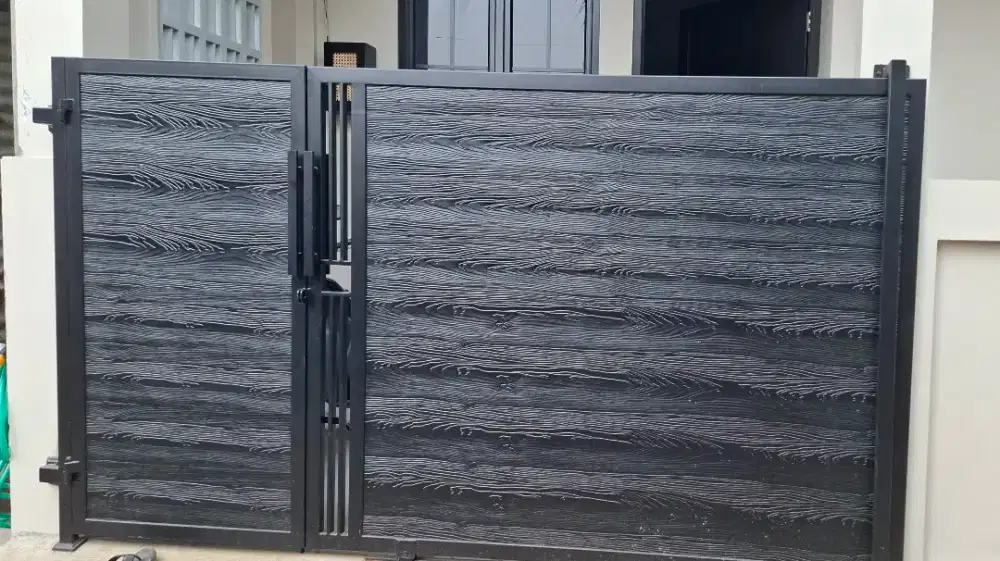 Jual pagar kondisi masih terpasang