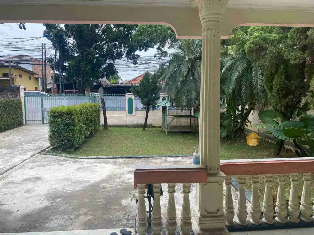 RUMAH DENGAN TANAH LUAS CIRACAS JAKARTA TIMUR