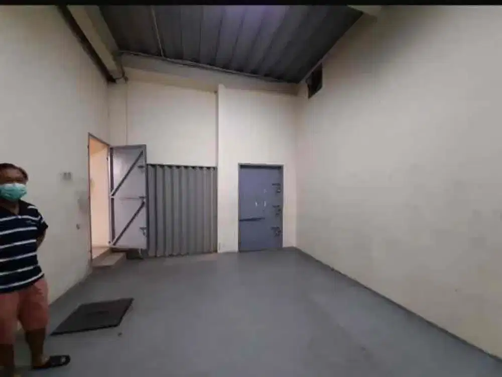 dijual gudang elang laut