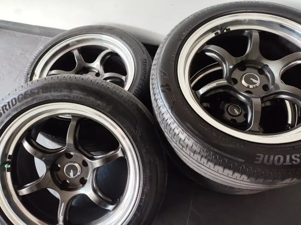 Velg Advan RG D2 R.18 Plus Ban Bridgestone