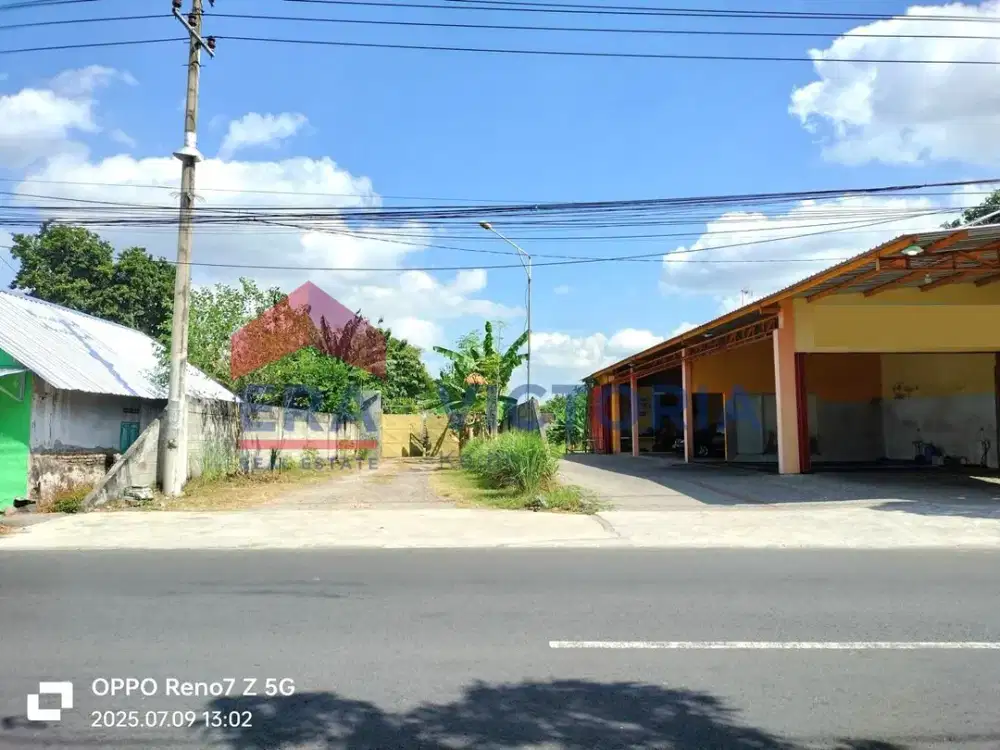 Gudang Dengan Tanah Luas di Ngronggo Kota Kediri Tanah Bentuk Letter L