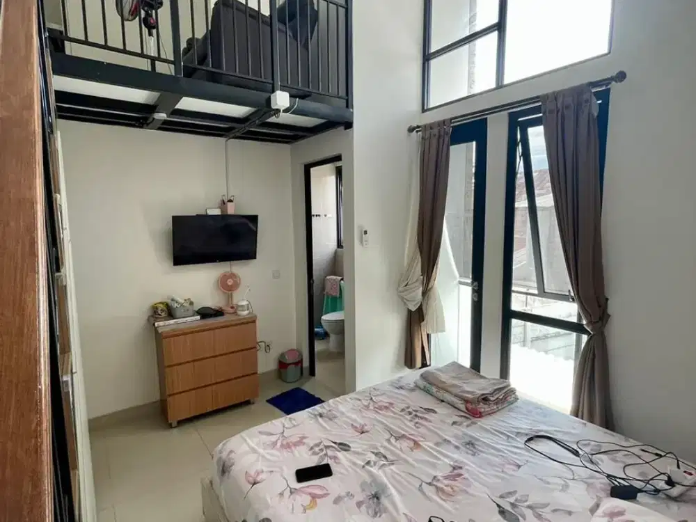 DIJUAL RUMAH PROVENCE SUITESBSD HARGA UNDER 1,5 MILYAR RAPIH