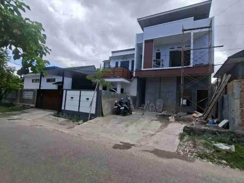 PERUMAHAN DI DEKAT LAMUN OMBAK PADANG