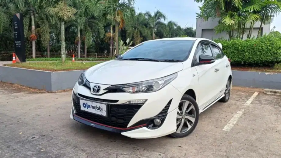 Pajak Panjang  -  Toyota Yaris 1.5 S Bensin MT 2020 Putih BK