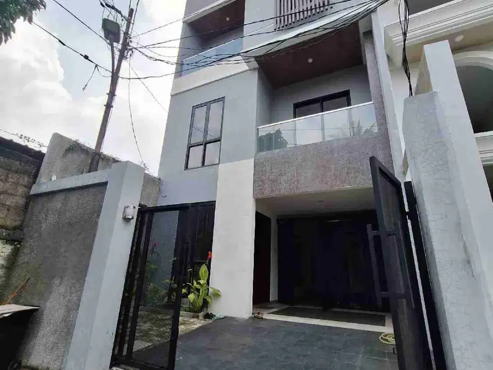 TURUN HARGA BRAND NEW HOUSE DEKAT PERMATA HIJAU & SENAYAN
