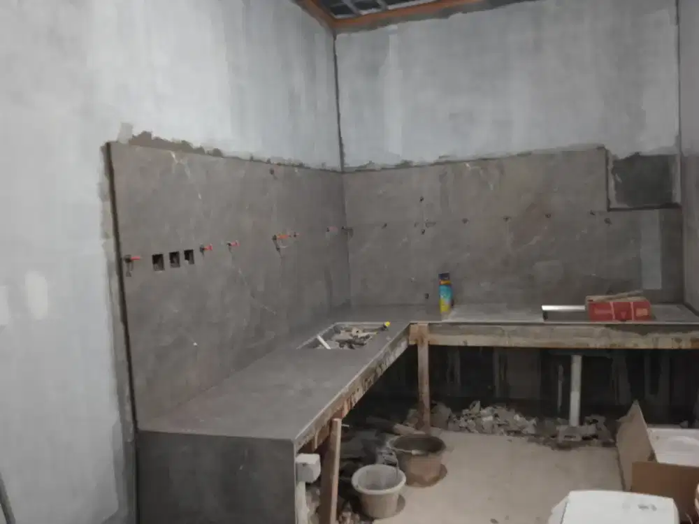 Tukang bangunan