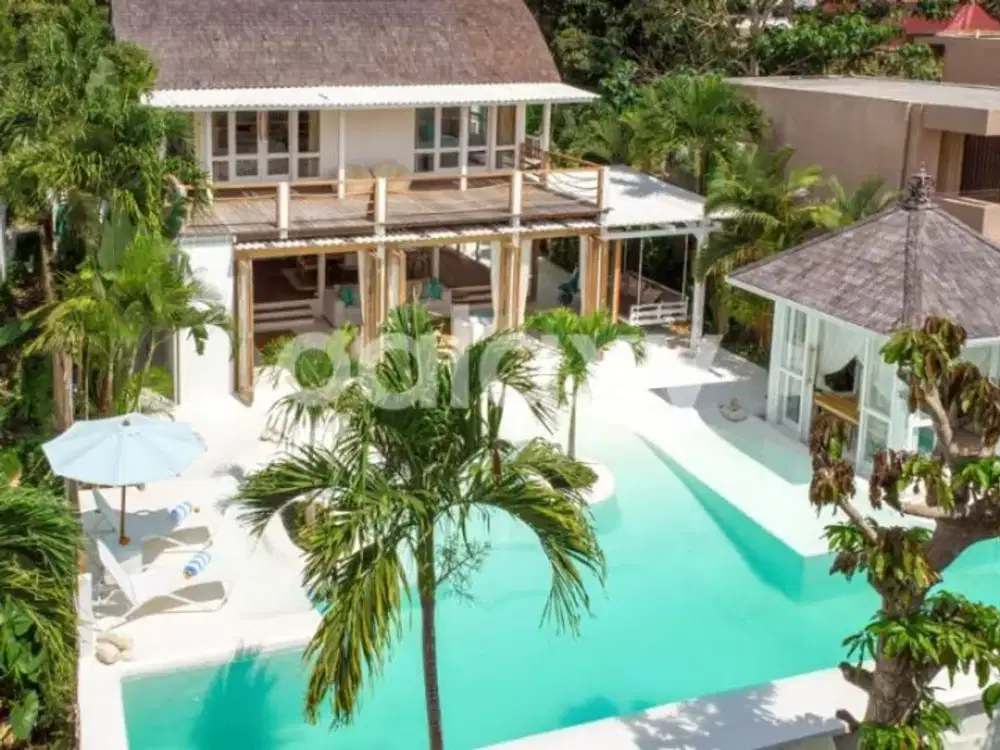 LEASEHOLD VILLA EXCLUSIVE TROPICAL DI BATU NUNGGUL PECATU BADUNG, BALI