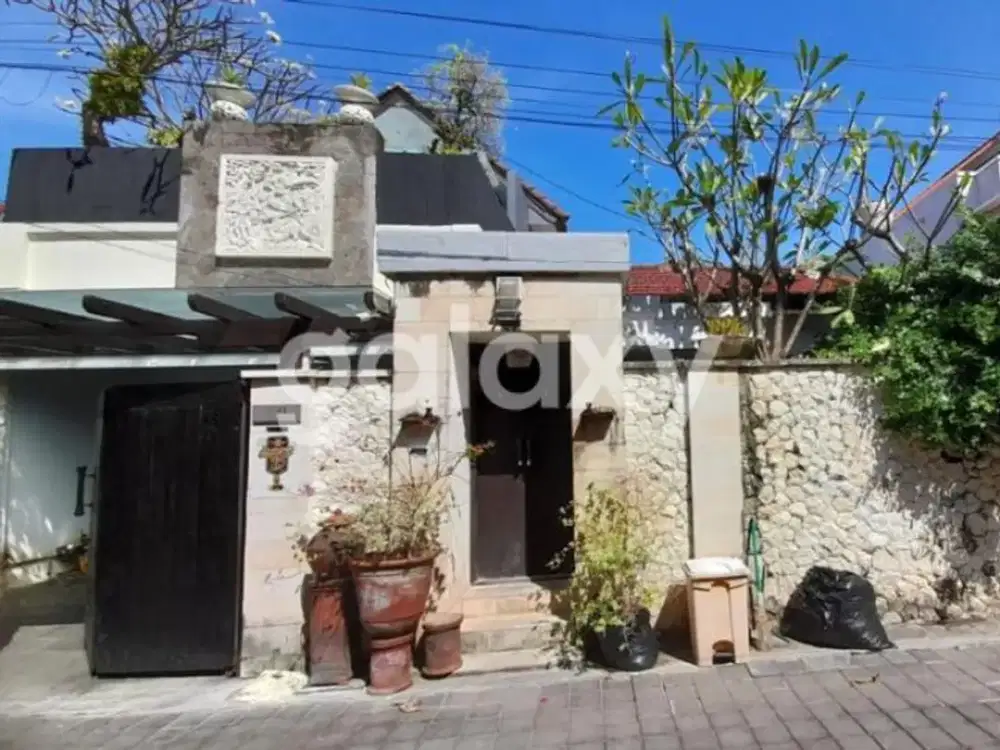 RUMAH STYLE MODERN 2 LANTAI DI KERTA USADA SESETAN DENPASAR, BALI