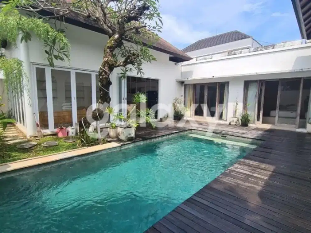 VILLA BAGUS 1 LANTAI DI BUMBAK DAUH KEROBOKAN BADUNG, BALI