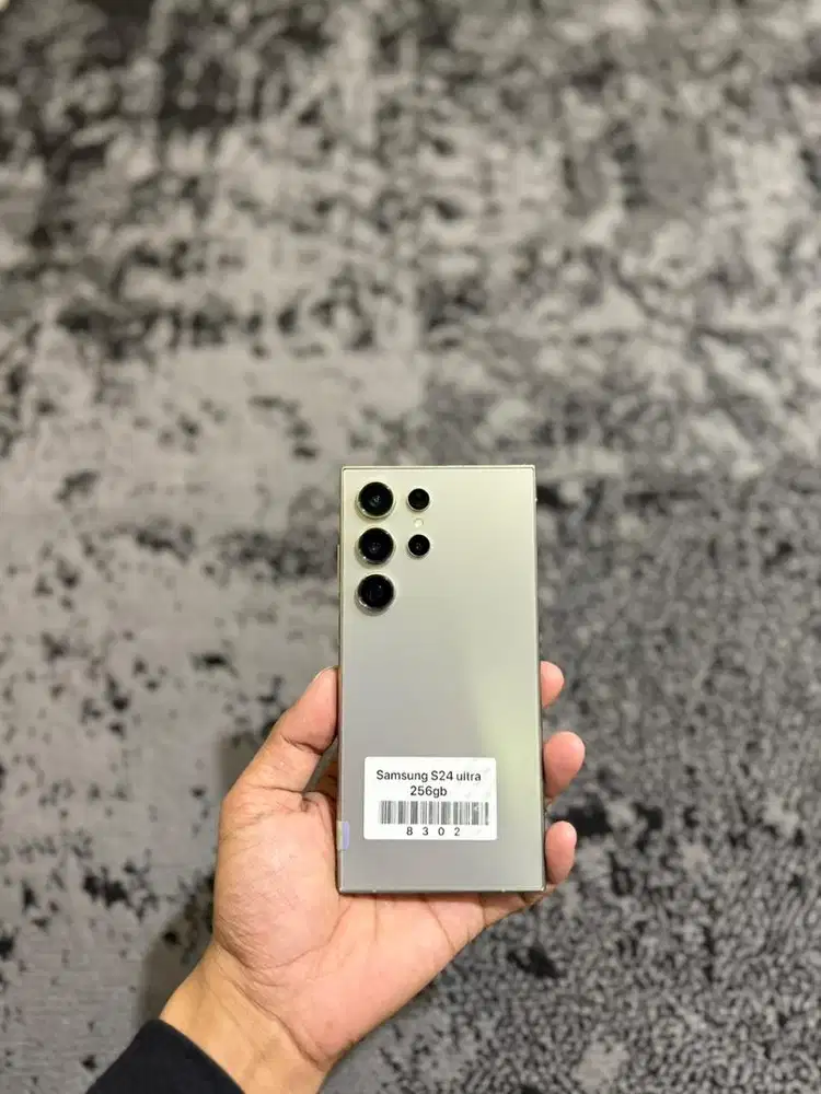Samsung S24 Ultra 256GB SEIN
