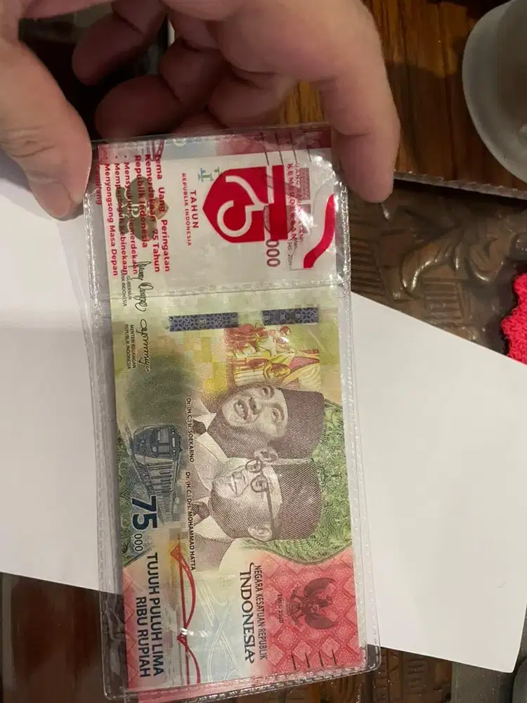 Uang kertas 75 ribu