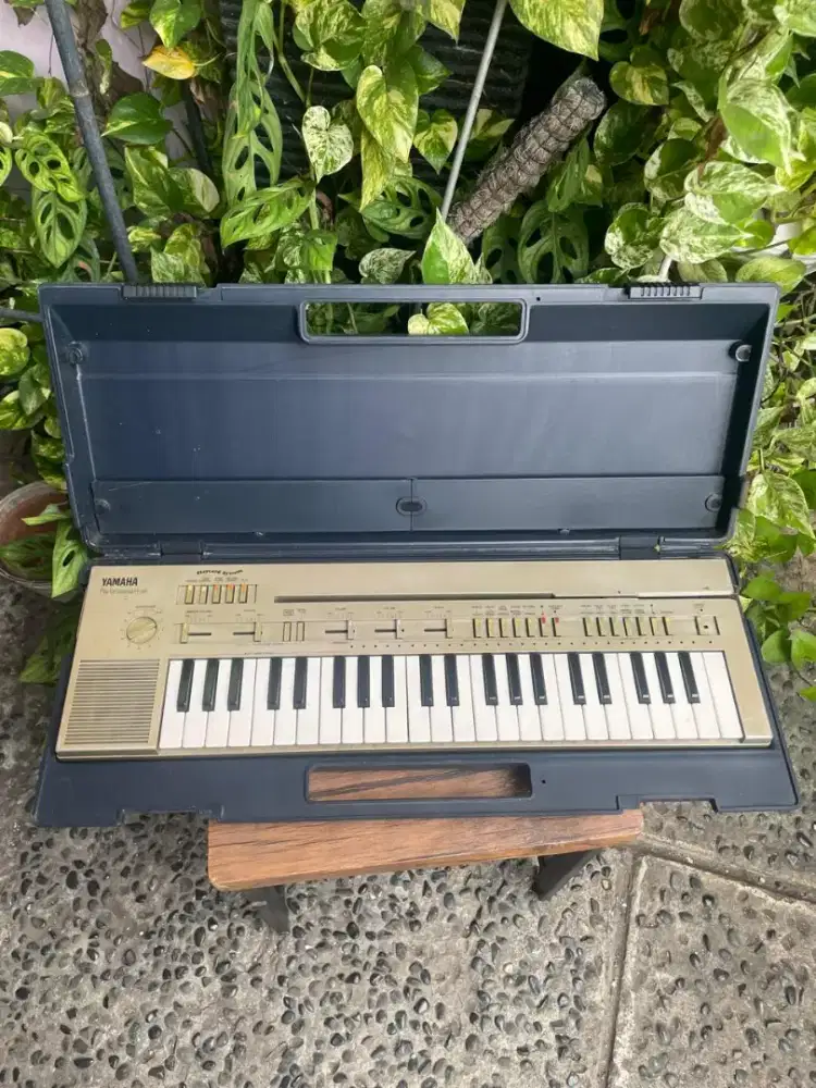 Yamaha pc100 portasound vintage