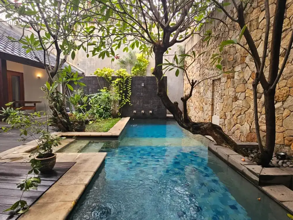Private Oasis di Tengah Dharmawangsa Mewah 2,5 Lantai dgn Private Pool