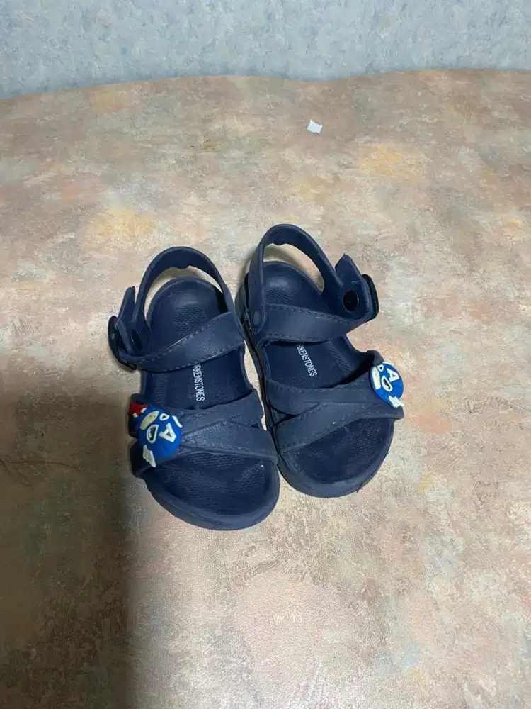 PRELOVED SENDAL KARET ANAK CAPTAIN AMERICA || SENDAL ANAK ANAK