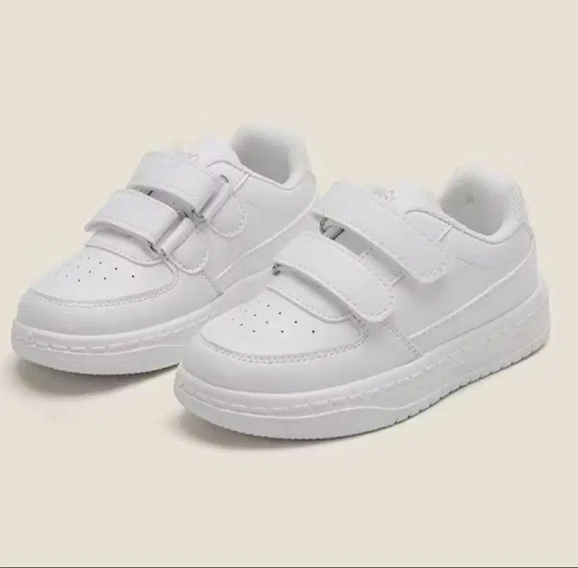 PRELOVED SEPATU PUTIH ANAK || SEPATU ANAK DIBAWAH 4 TAHUN