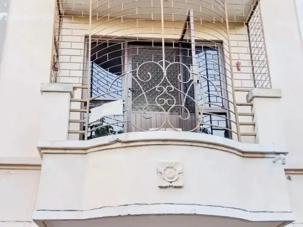 Jual Ruko 3 lt Center Point  Kenjeran