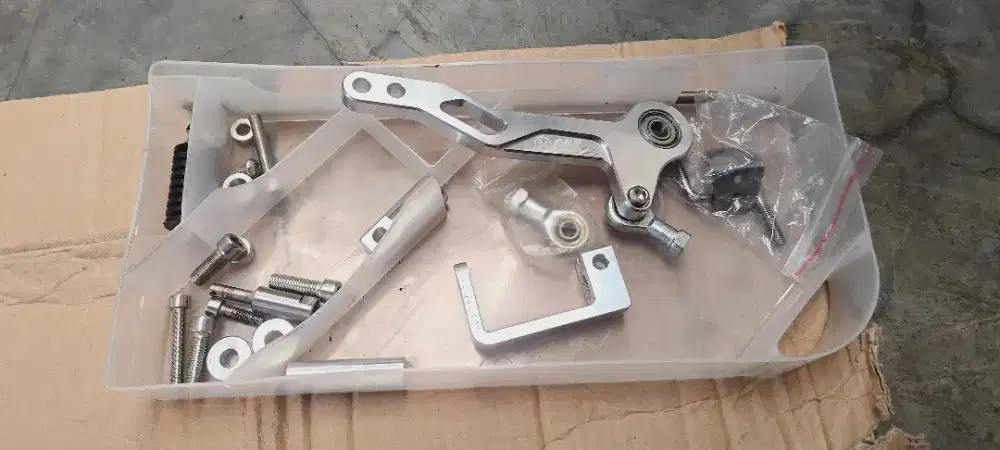 Step underbone nui silver