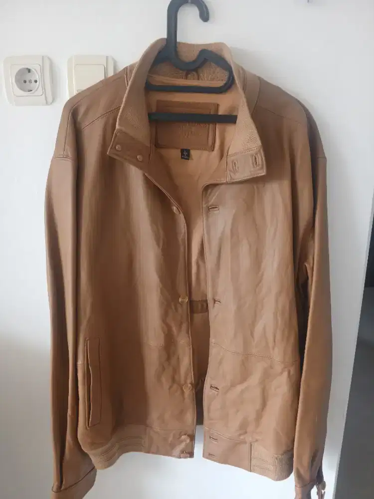 Jaket kulit pria