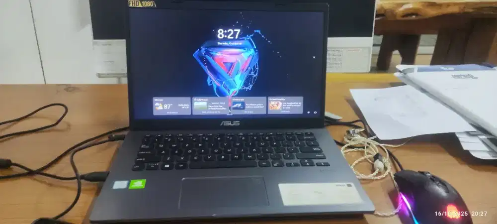 Asus vivobook A409FJ