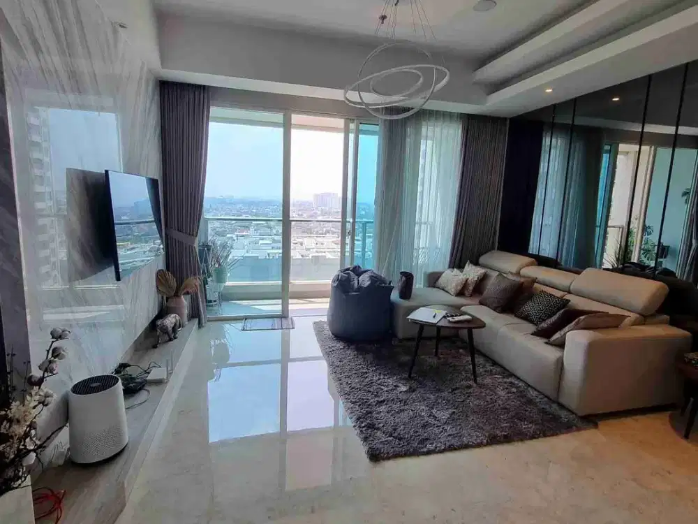 The Kesington Royal Suite Kelapa  Gading