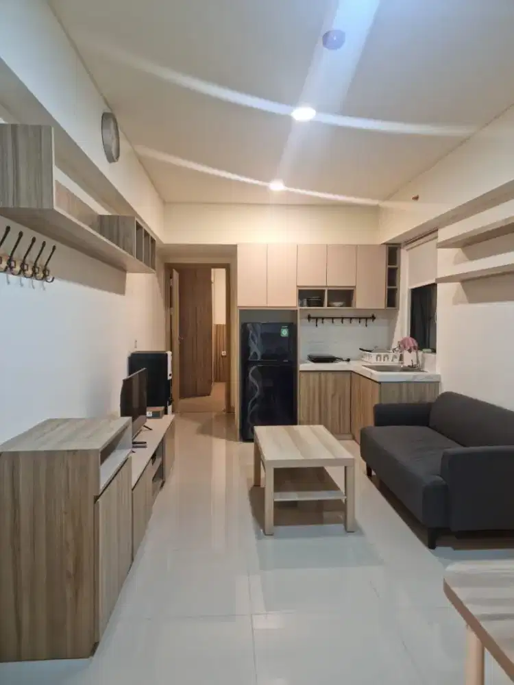 Sewa Apartemen Meikarta Tower Riverlake