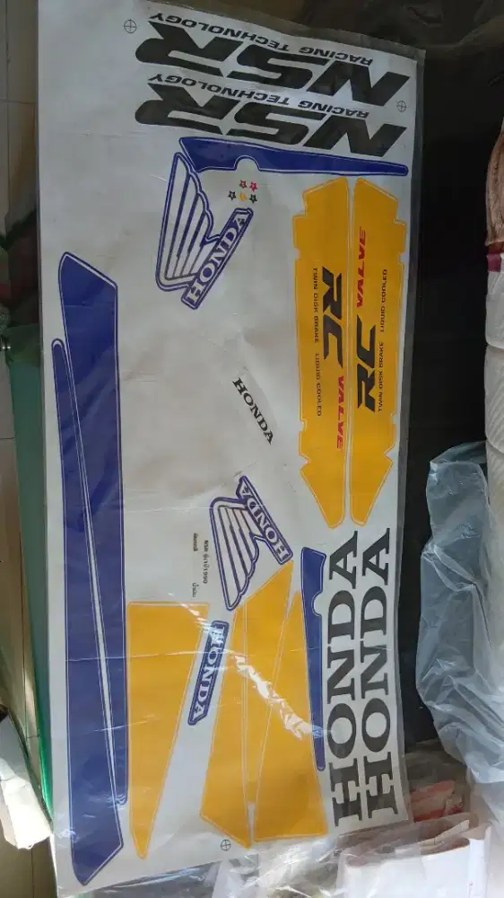 Stripping Honda Nsr R thailand 90