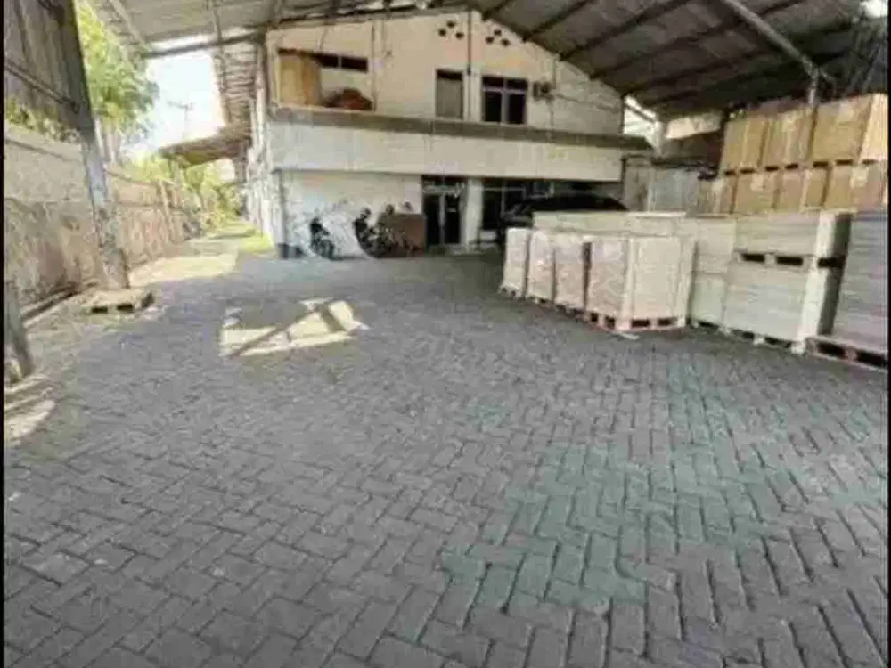 pabrik seharga gudang kedung cowek pogot selisih 70 milyar dr suramadu