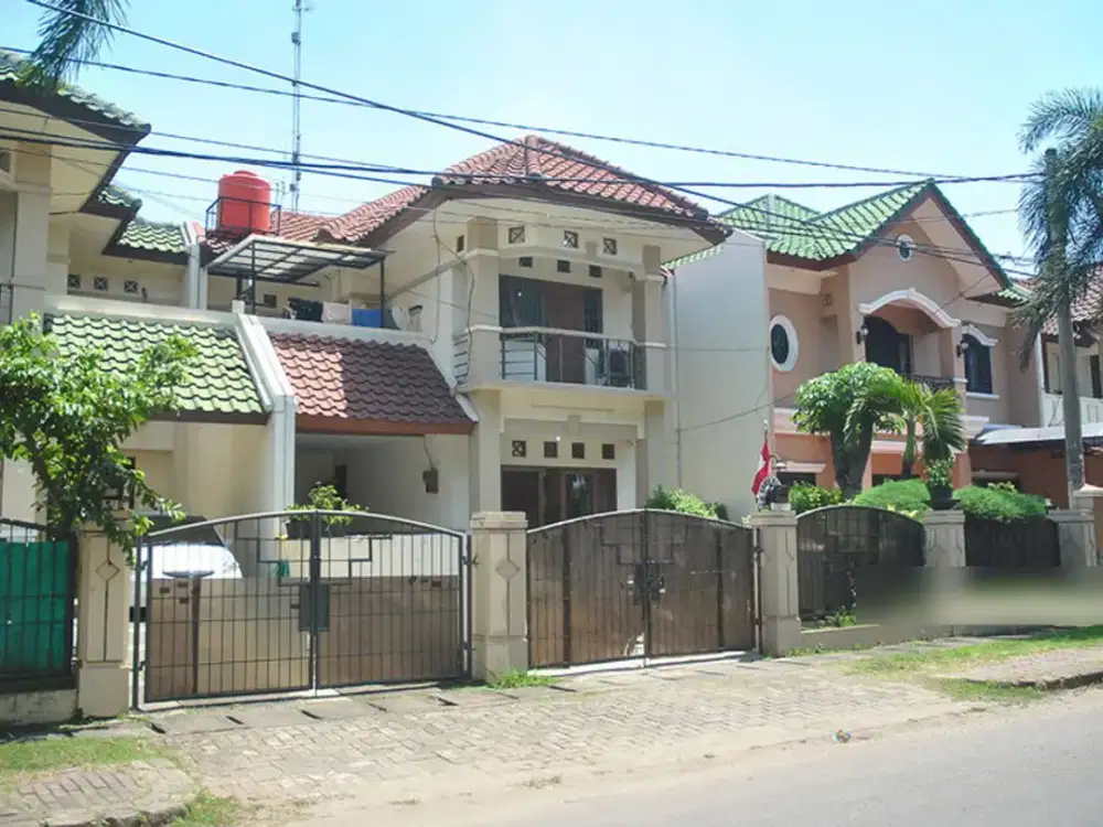 Rumah Di taman surya 5, lt. 250m2 (10x25), kt. 4+1, jakarta barat