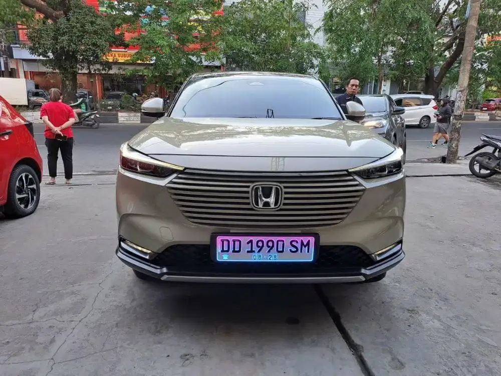 HRV 1.5 SE sunroof 2023 HR-V RS hybrid 2024 bergaransi resmi honda 2th