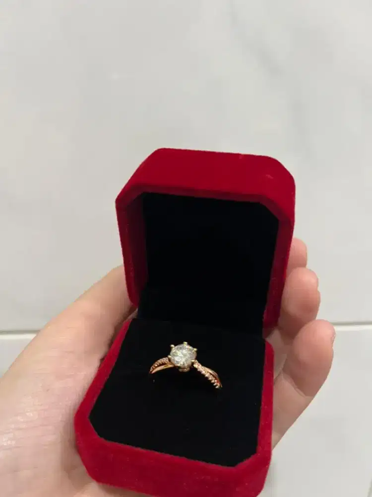 Di Jual Cincin Moissanite