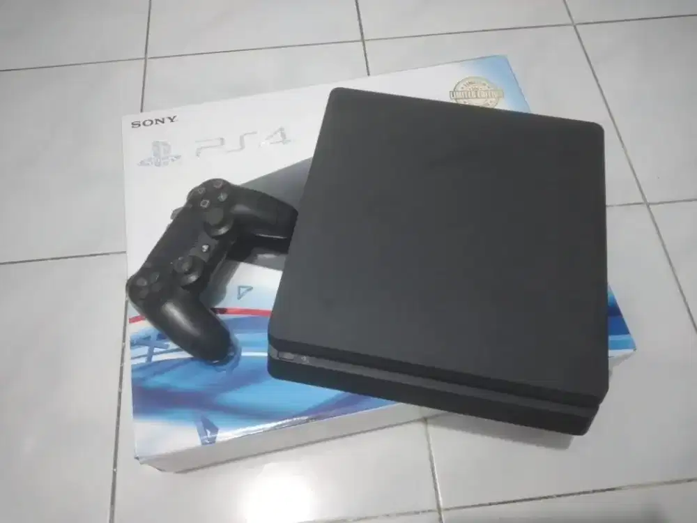 Saya lagi Cari ps4 ps 4 yg mau jual playstation 4 boleh tawarkan saya