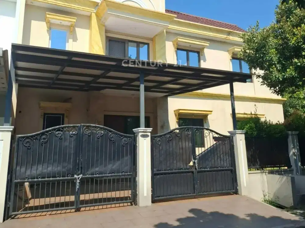 Rumah Keluarga Modern Di Royal Residence Jakarta Timur