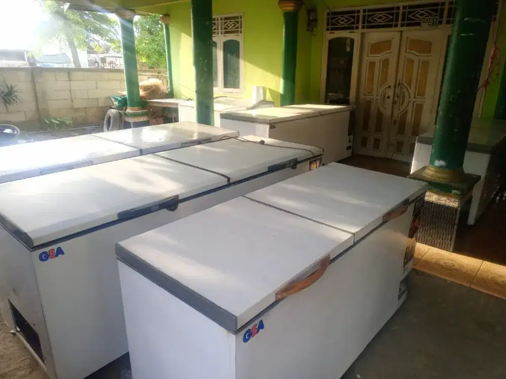 Di jual frizzr box AB-1200