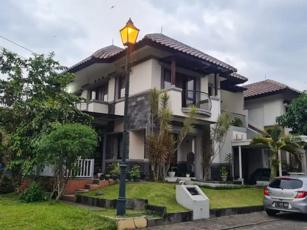 Dijual Rumah Hook di Wangsakerta Kota Baru Parahyangan,Bandung Lokasi Strategis