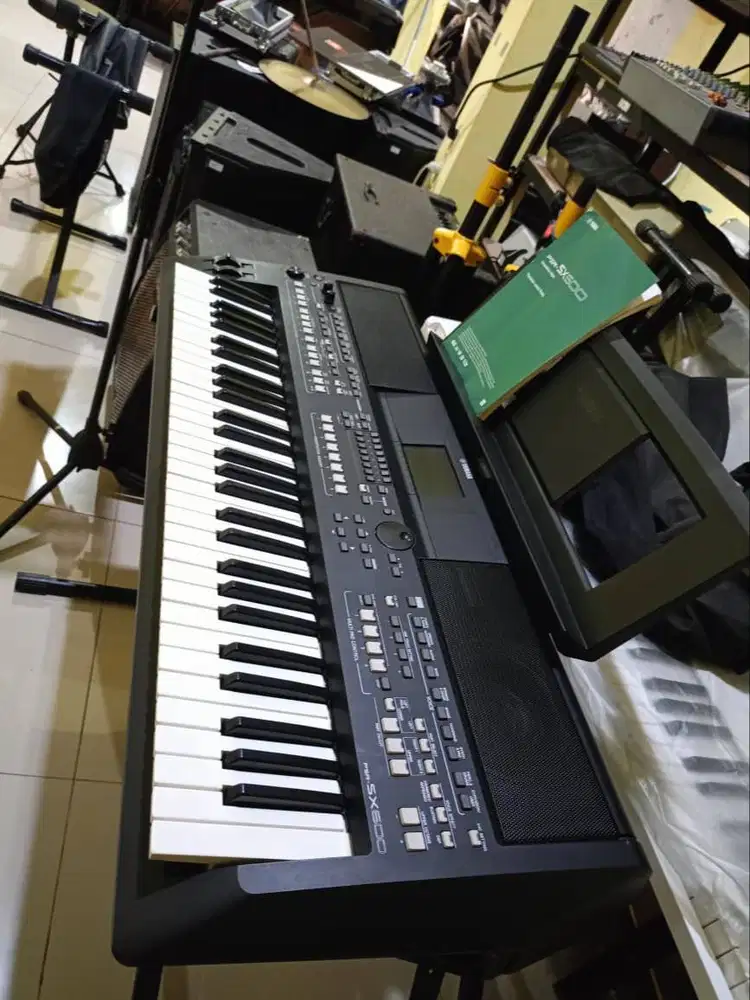 Dijual Keyboard Yamaha Psr Sx600 Mulus Tidak ada Minus
